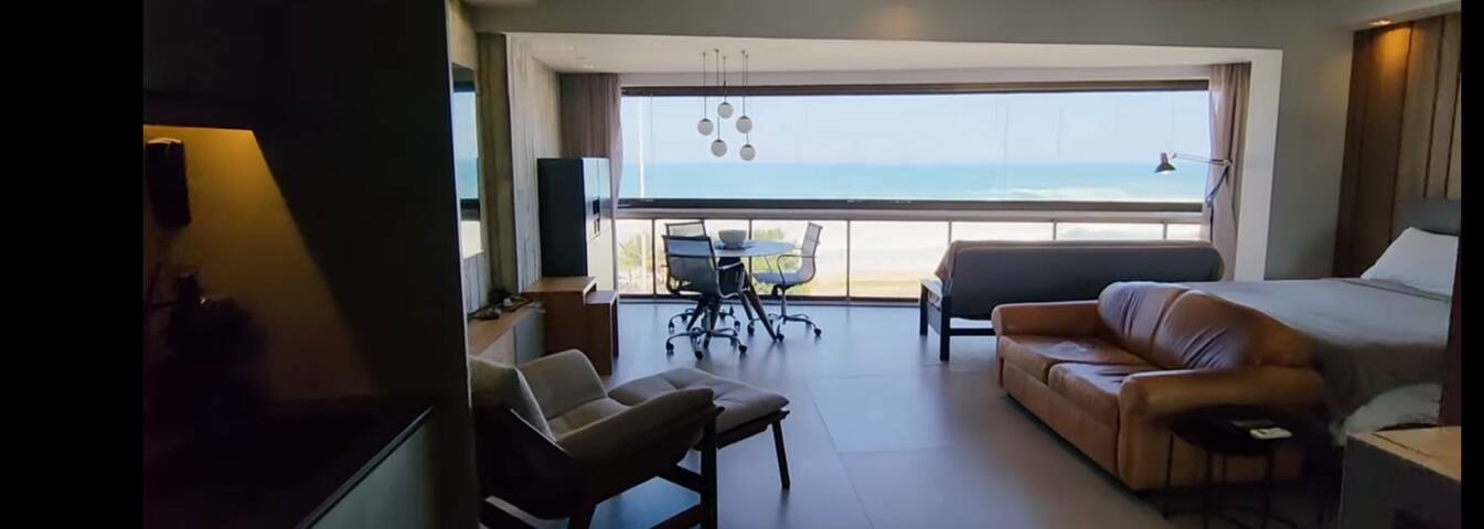 Apartamento frente mar na Barra