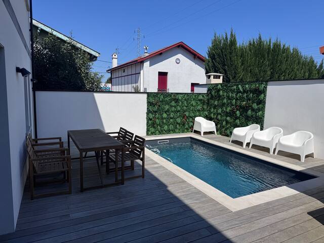 Maison neuve 4 chambres/piscine gallery image 4