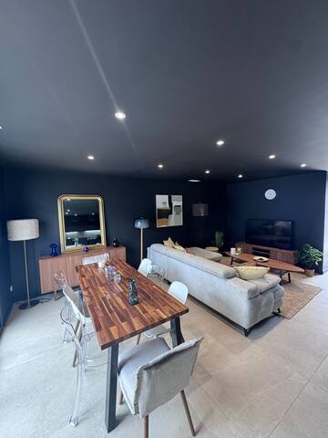 Maison neuve 4 chambres/piscine gallery image 3