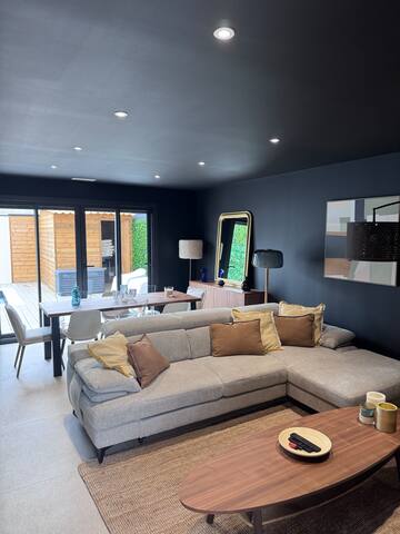 Maison neuve 4 chambres/piscine gallery image 2