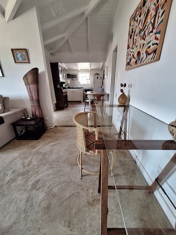 5𝒕𝒐 𝑬𝒍𝒆𝒎𝒆𝒏𝒕𝒐 𝑯𝒐𝒖𝒔𝒆 managed Airbnb listing 1