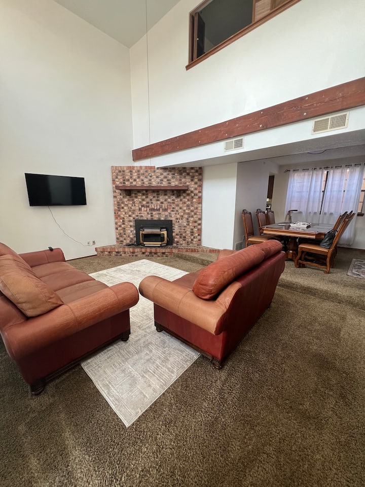 Santa Fe Style Three Bedroom. - Tilt, Farmington