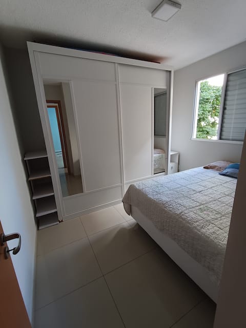 Cozy 2 Bedroom Apartment in Americana
