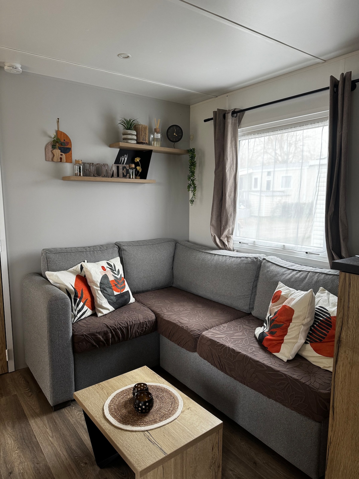 Successful Airbnb property: "Le Dugny'tique" _ a fantastic place! in Veuzain Sur Loire