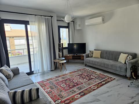 Top Airbnb: Duplex airy house in the center of Datça in Datça