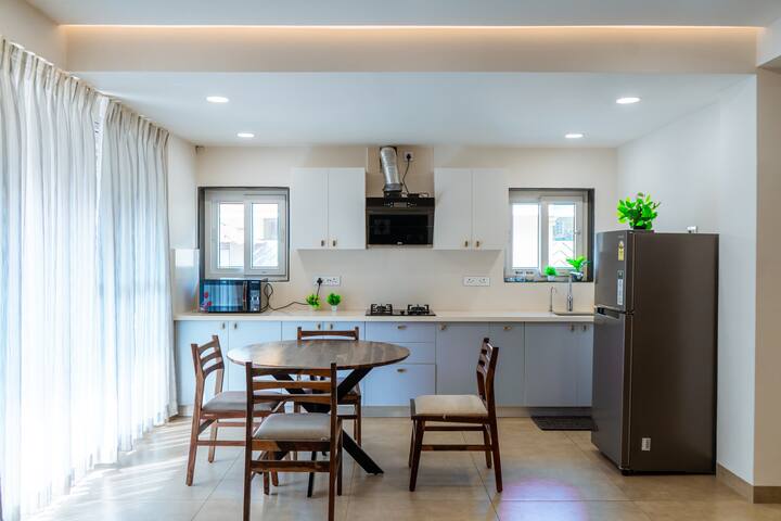 Full kitchen image 1