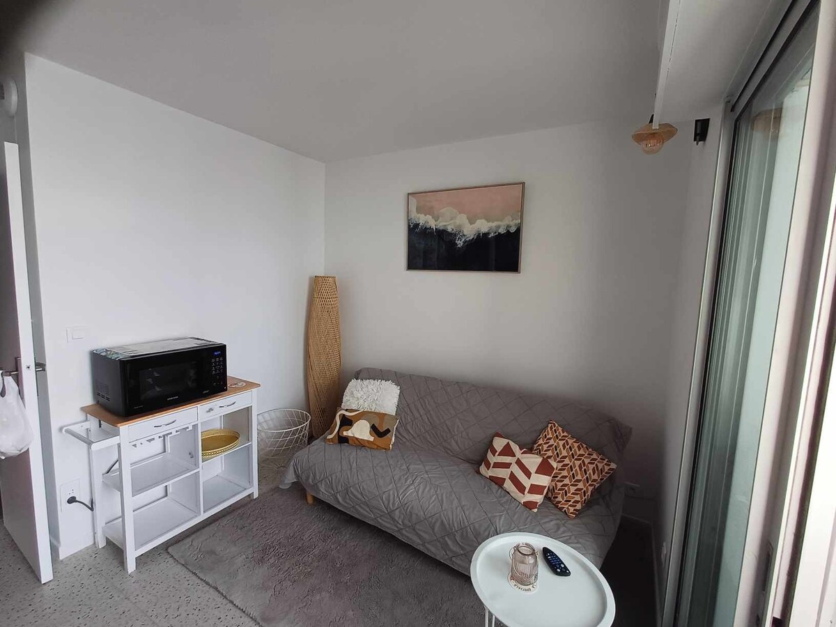 Successful Airbnb property: Studio - The Bay of Angels in La Ciotat