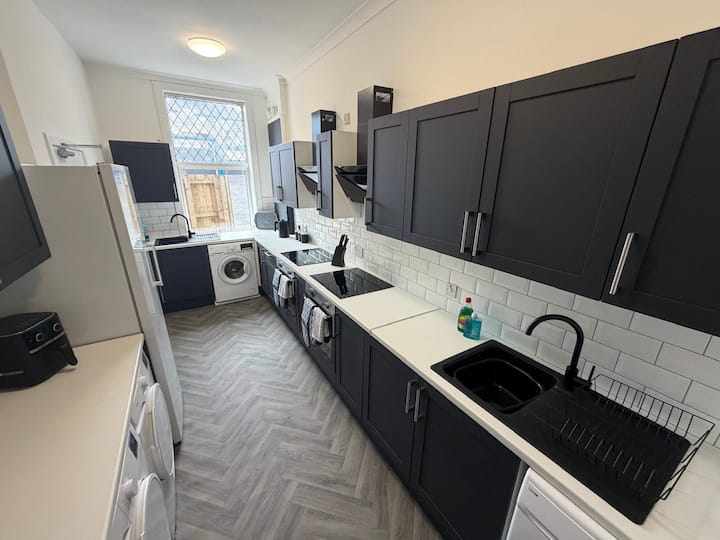 Queens Cardenden 06triple Ensuite.fab 4 Edinburgh! - Kirkcaldy