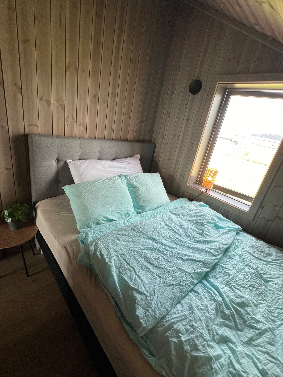 Ორადგილიანი საწოლი (150 სმ) 