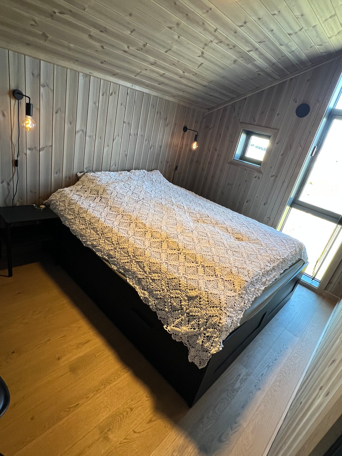 საძინებელი 1