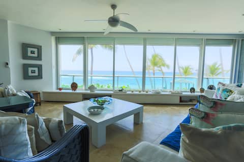 Beachfront| 230M2 | Amazing View|Weekly Clean