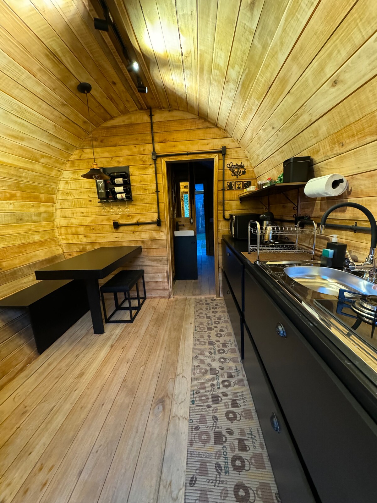 Top Airbnb: Cabana Barril with bathtub and view of Soldados Sebold em Alfredo Wagner