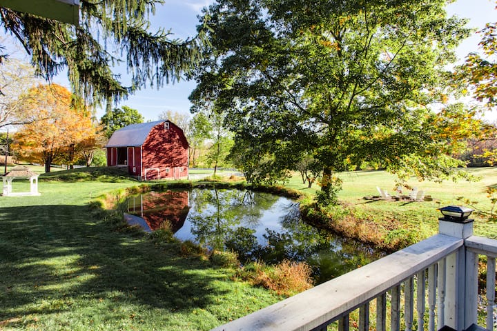 Historic Farmhouse | Hot Tub, Sauna, Pond, 5 Acres