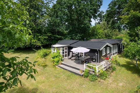 Cozy holiday home close to the beach & Liseleje