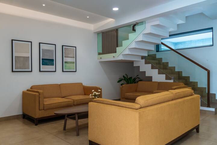 Living room image 4