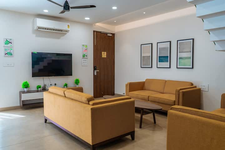 Living room image 5