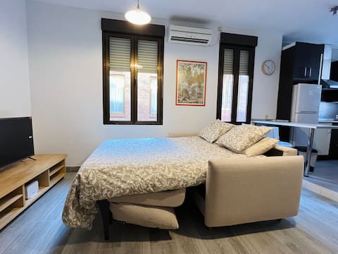 Top Airbnb: Quiet and historic part of the city in Alcalá De Henares
