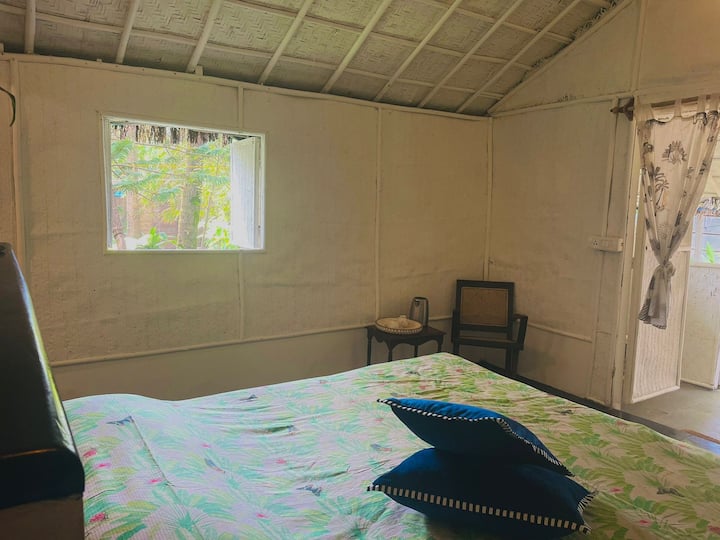 Bedroom 2 image 1