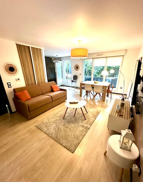 Cosy flat close to Paris & metro (+parking)