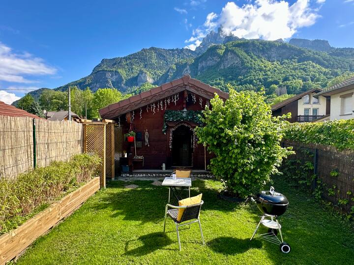 Chalet: Mazot Savoyard Au Pays Du Mt Blanc - Passy