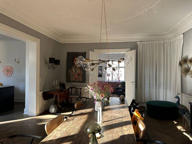 Eksklusiv bolig nær centrum med egen tagterrasse gallery image 3