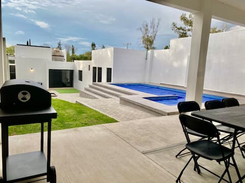 MA3 Pool house in Lomas de Comanjilla