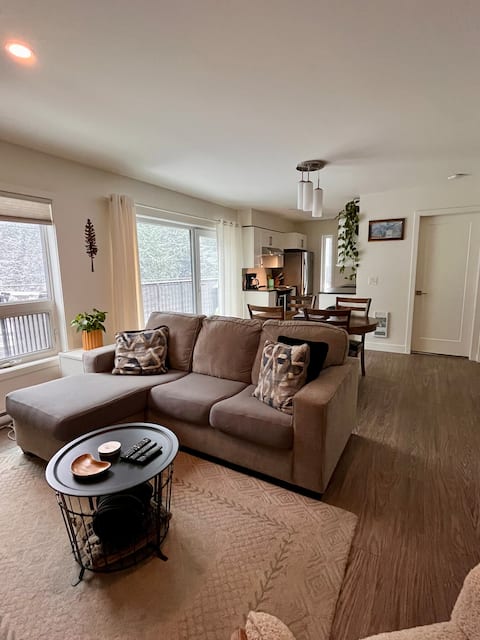 Popular Airbnb listing: Sunshine Suite in Revelstoke