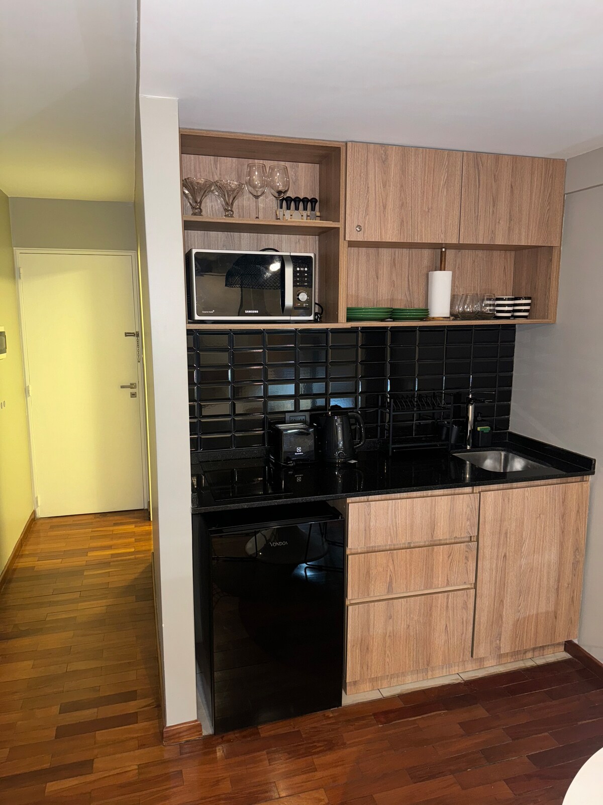 Popular Airbnb listing: Modern studio apartment in Salta