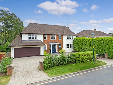 Luxurious, Spacious , 6BR House