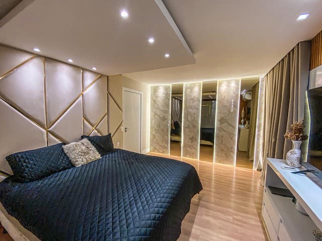 Casa 5 suítes, reta da praia c/piscina e Jacuzzis gallery image 2