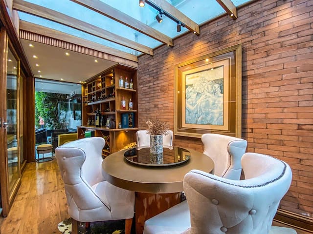 Casa 5 suítes, reta da praia c/piscina e Jacuzzis gallery image 4