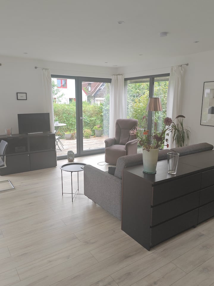 2 Zimmer Wohnung Mit Terrasse - Norderstedt