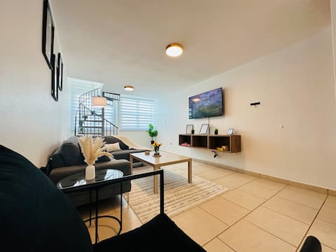 Popular Airbnb listing: Veredas Del Mar Villa Bella Penthouse in Vega Baja