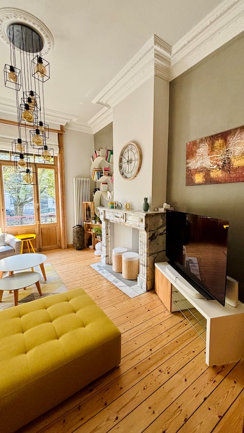 Character duplex with large terrace