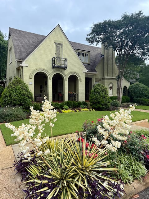 Casa Capstone - walk to the stadium & downtown!
