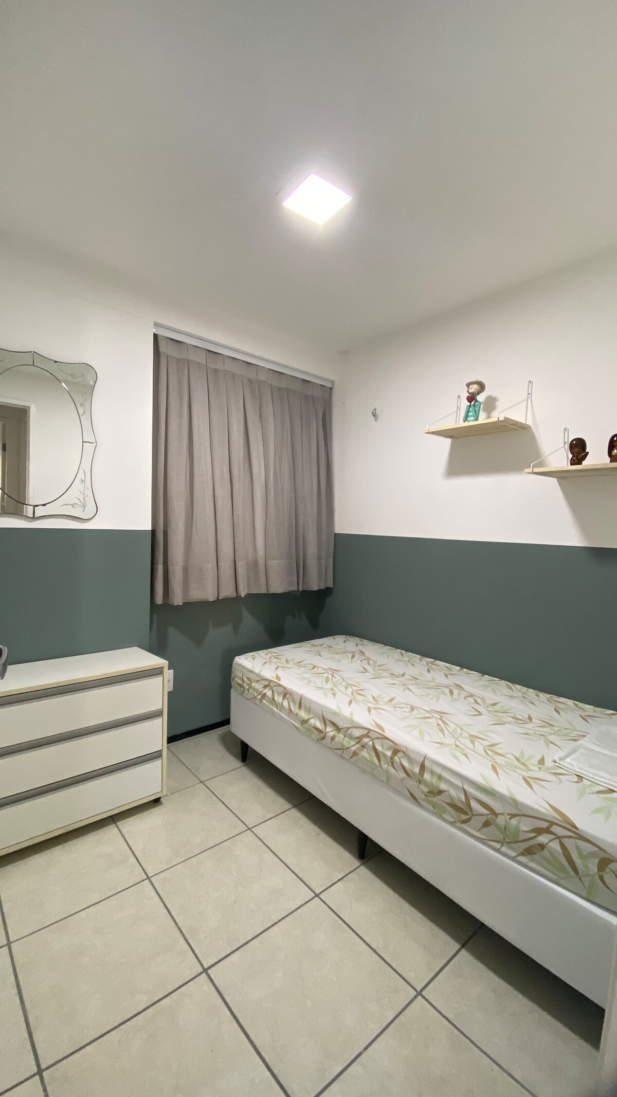 Ერთადგილიანი ოთახი/შექცევადი აპარტამენტი