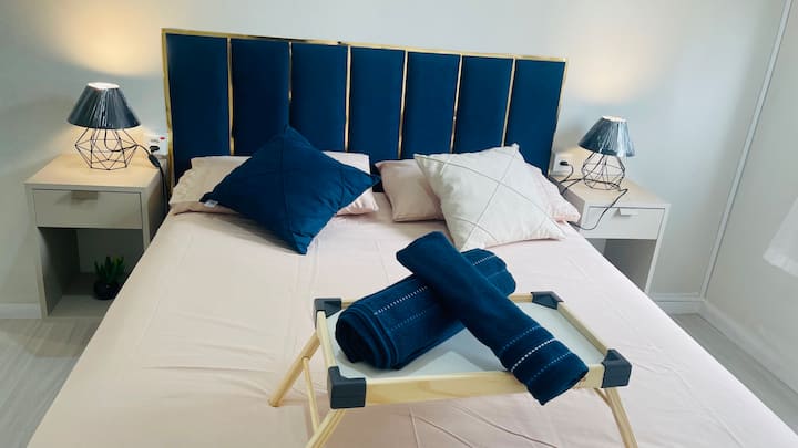 Priestranná a pohodlná izba s manželskou posteľou 