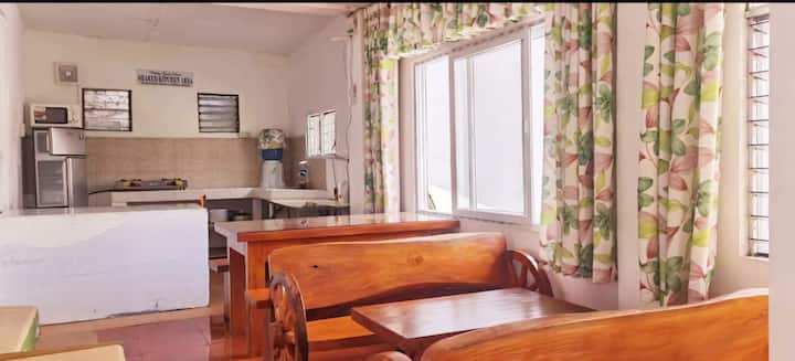 Melbbys Guest House Good For 14 - Baguio City