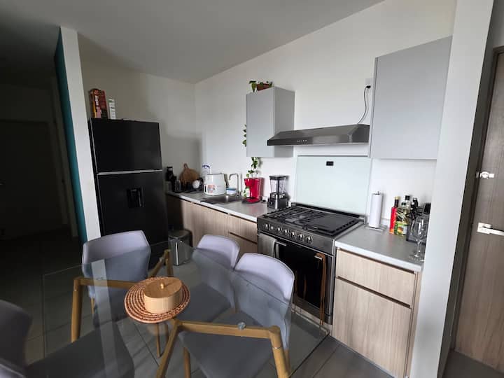 Habitación En Depa Compartido, Centro De Monterrey - Monterrey