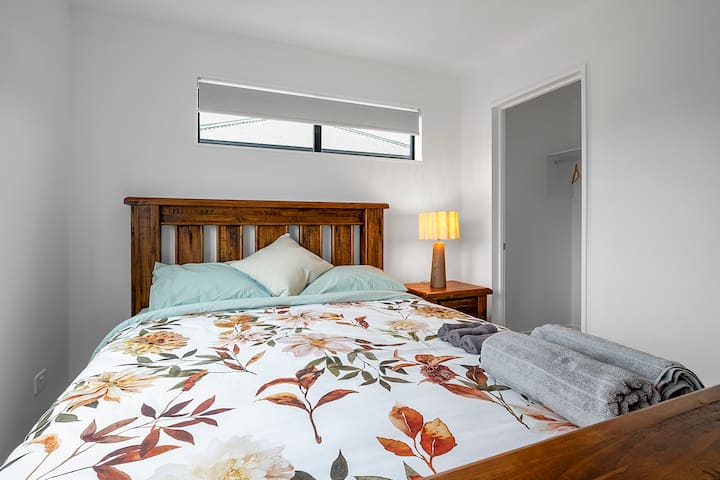 Brand New 2br Home With Parking - Christchurch