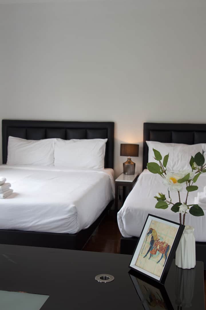 Entire Townhome 3br3b Shared Pool In Sukhumvit-bts - Bangkok