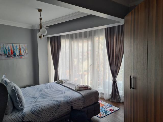 @*Cozy, Spacious 3+1 apartment&2 bathrooms, 4 AC gallery image 3