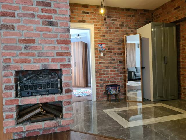 @*Cozy, Spacious 3+1 apartment&2 bathrooms, 4 AC gallery image 4