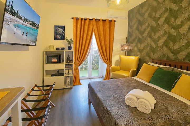 Tiny Studio Near Termini And Colosseo - Rome