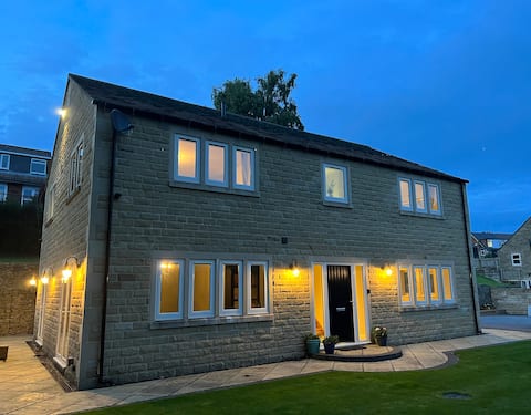 Home overlooking Holme Valley