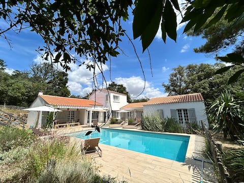 Quiet villa between Forest and Beach