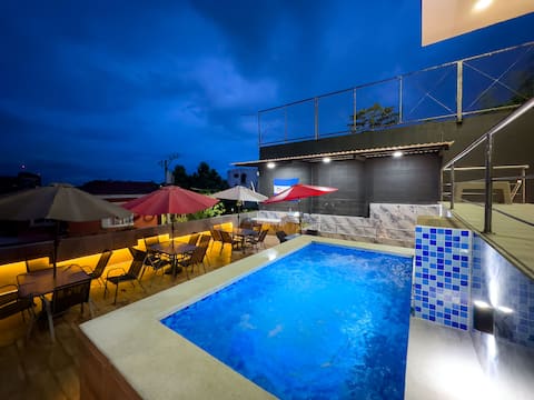 Anthonini’s in the city | 16 guests | San Salvador