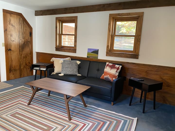 Cozy & Private Retreat-54 Acres - New Hampshire
