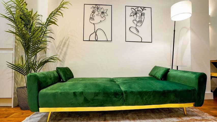 Central London Luxurious House | 2BR 2BA