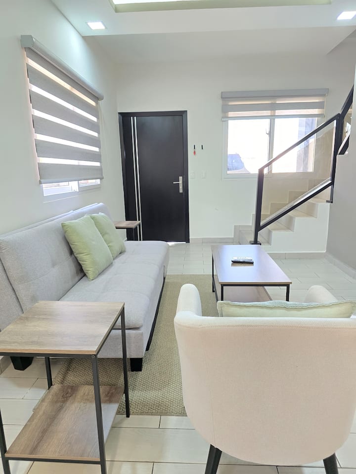 Modern Townhouse (B) In Closed Circuit - Departamento de Yoro